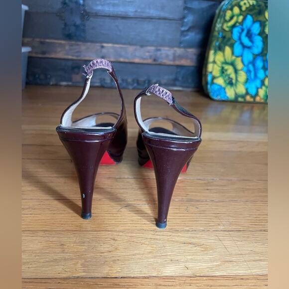 Christian Louboutin Bronze Patent Leather Peep Toe Slingbacks size 37 1/2 - Picture 4 of 11